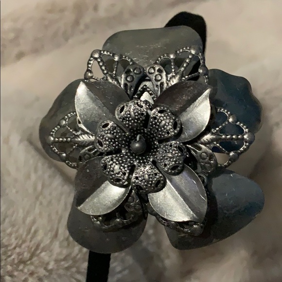 Headband - Picture 4 of 4